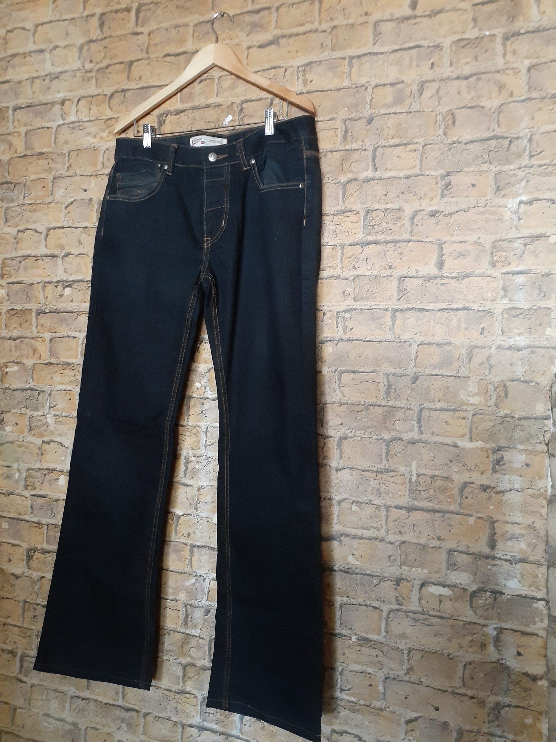 PRE-LOVED Men's Dark Denim Jeans (34) - OXYGEN - Broken Hill Vintage